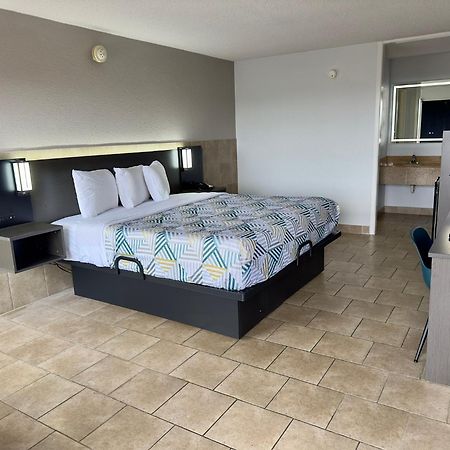 Motel 6 Mesquite, Tx Town East Bagian luar foto