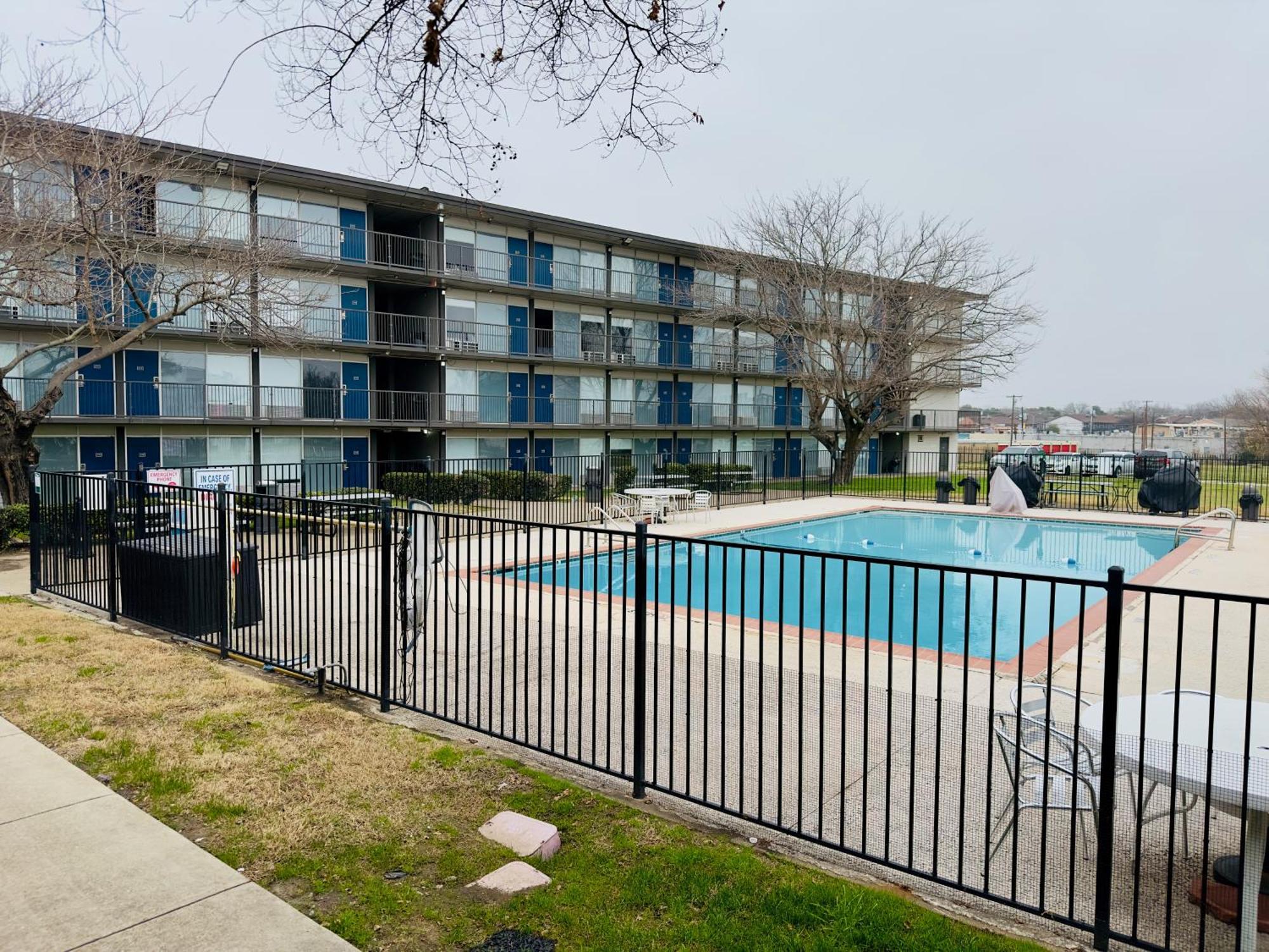 Motel 6 Mesquite, Tx Town East Bagian luar foto